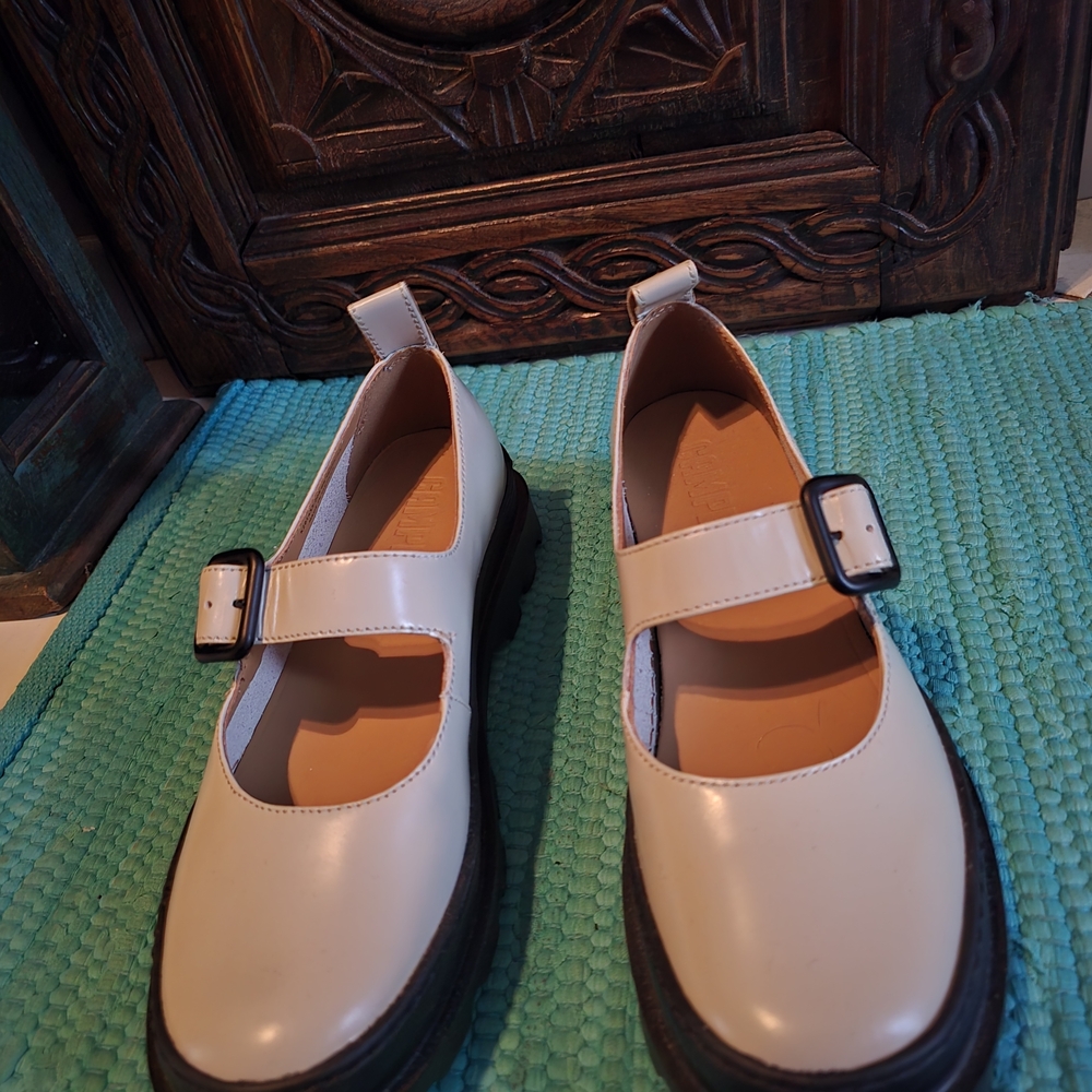Classic Mary Jane Shoes